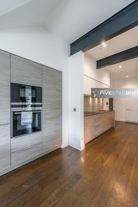 Cool Urban Apartment With Stunning Castle Views Edynburg Zewnętrze zdjęcie